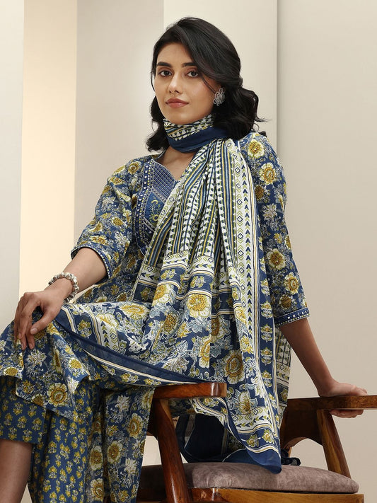 Women Floral Printed V-Neck Thread Work Kurta with Trousers & Dupatta