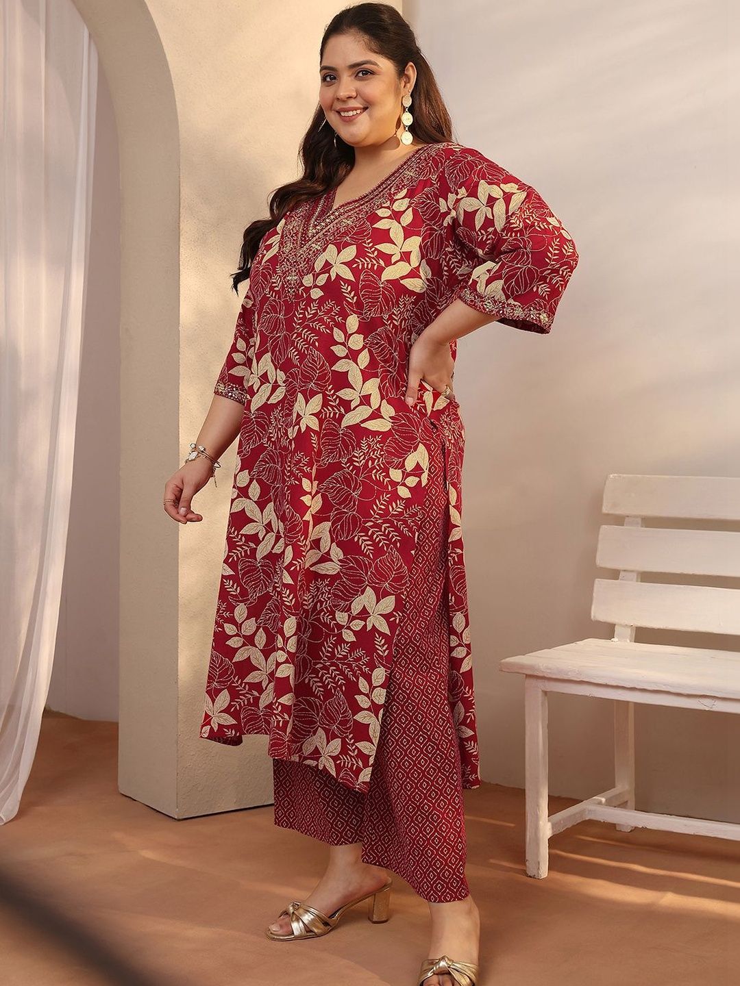 Dhiyona Women's Plus Size Floral Printed Kurta with Trousers & With Dupatta