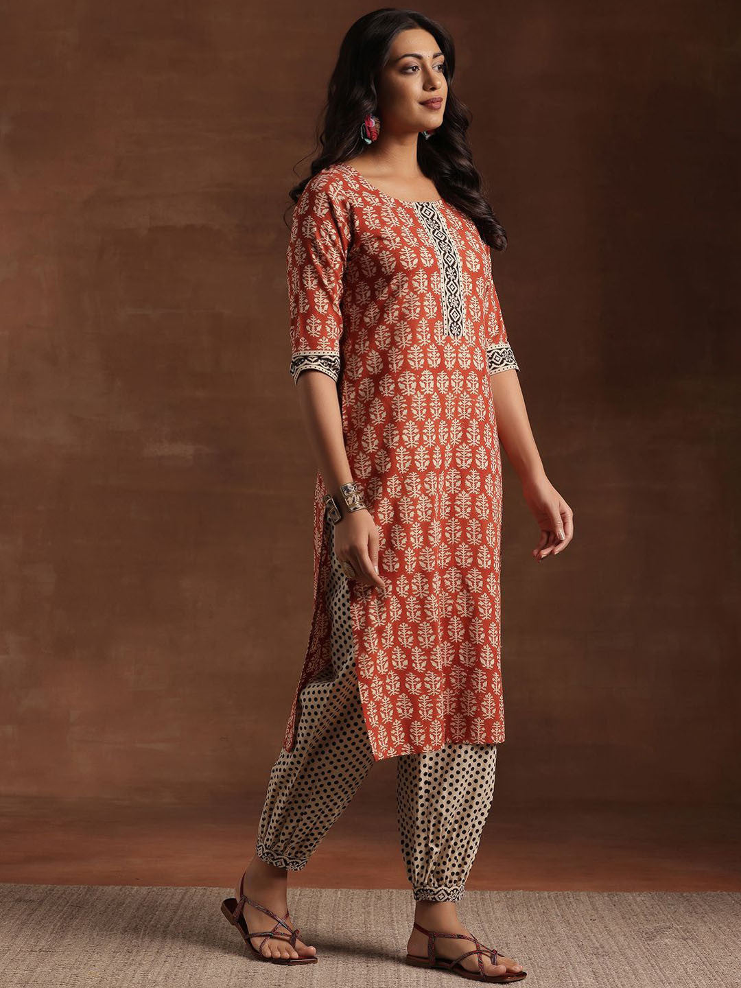 Floral Printed Straight Kurta With Salwar And Dupatta