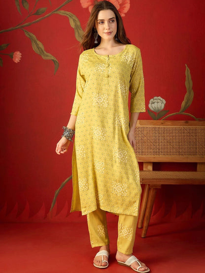 Women Ethnic Motifs Printed Regular Kurta with Trousers & With Dupatta