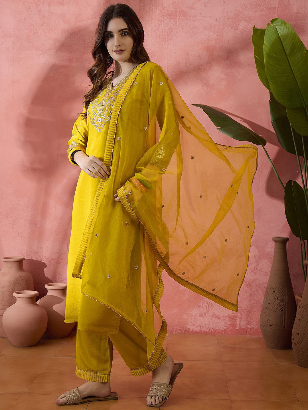 Women Ethnic Motifs Embroidered Regular Sequinned Kurta With Trousers & Dupatta