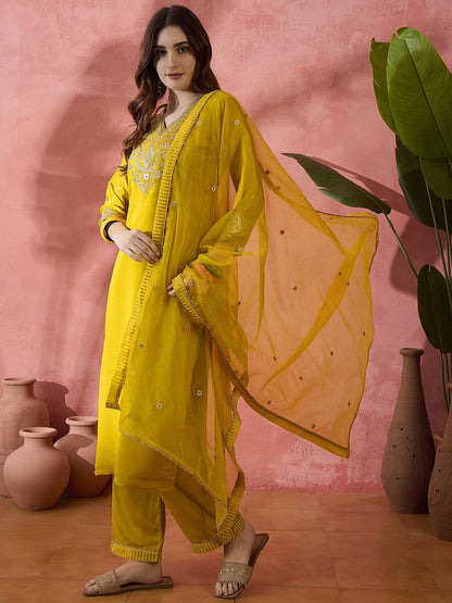 Women Ethnic Motifs Embroidered Regular Sequinned Kurta With Trousers & Dupatta
