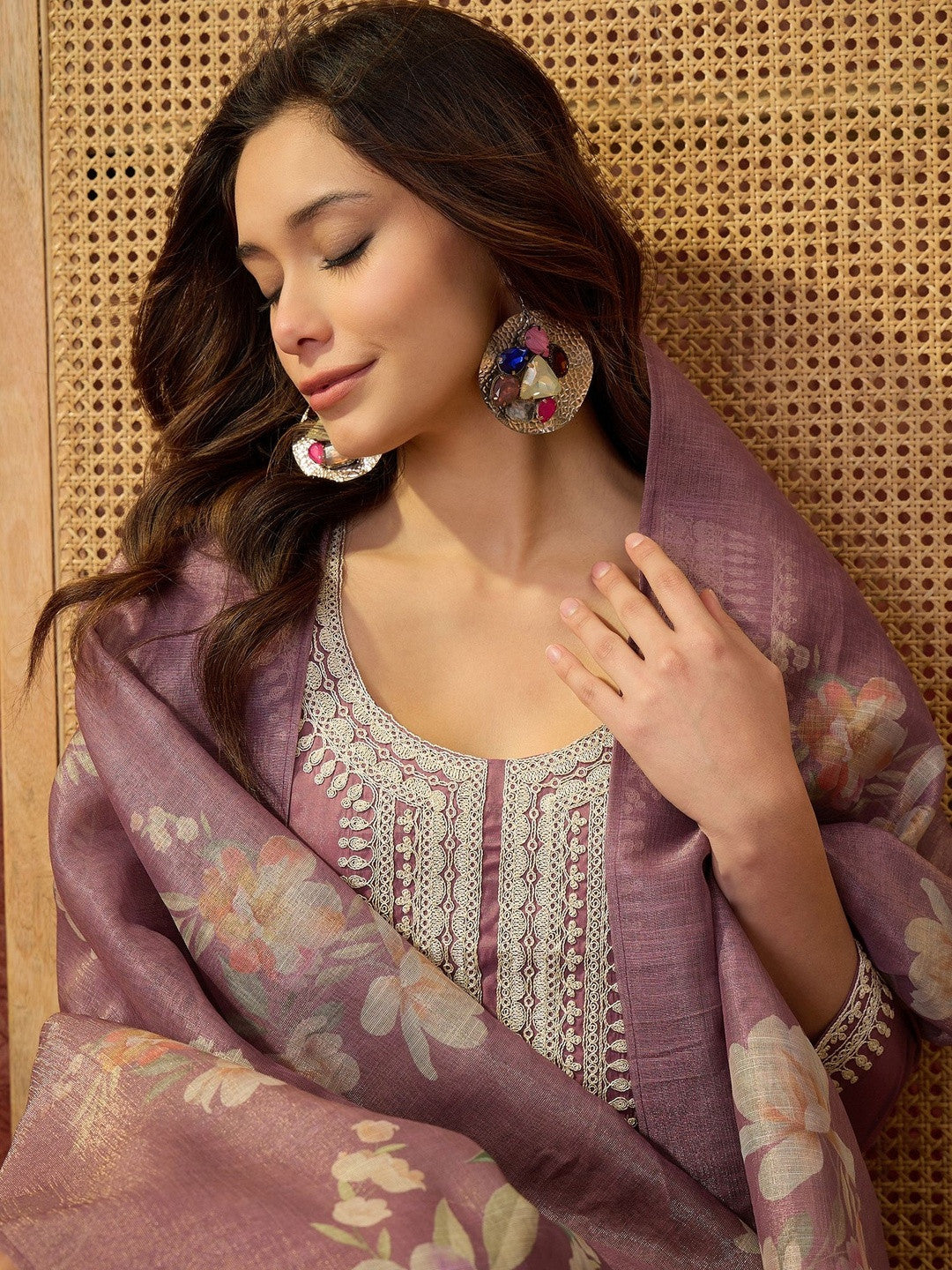 Embroidered Round Neck Kurta & Trousers Kurta Set