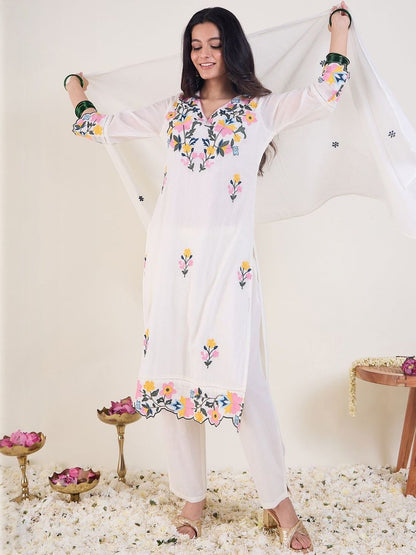 Floral Embroidered V-Neck Thread Work Pure Cotton Kurta & Trousers With Dupatta