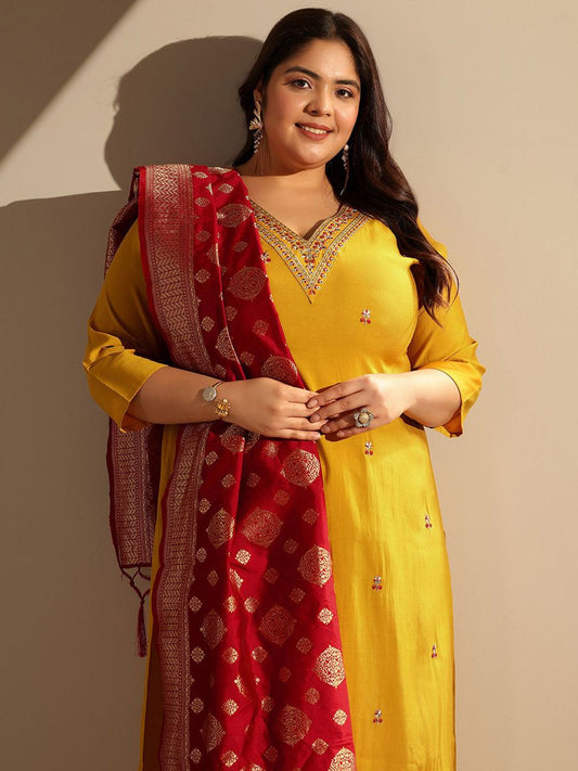 Dhiyona Women's Plus Size Embroidered Kurta with Trousers & Dupatta