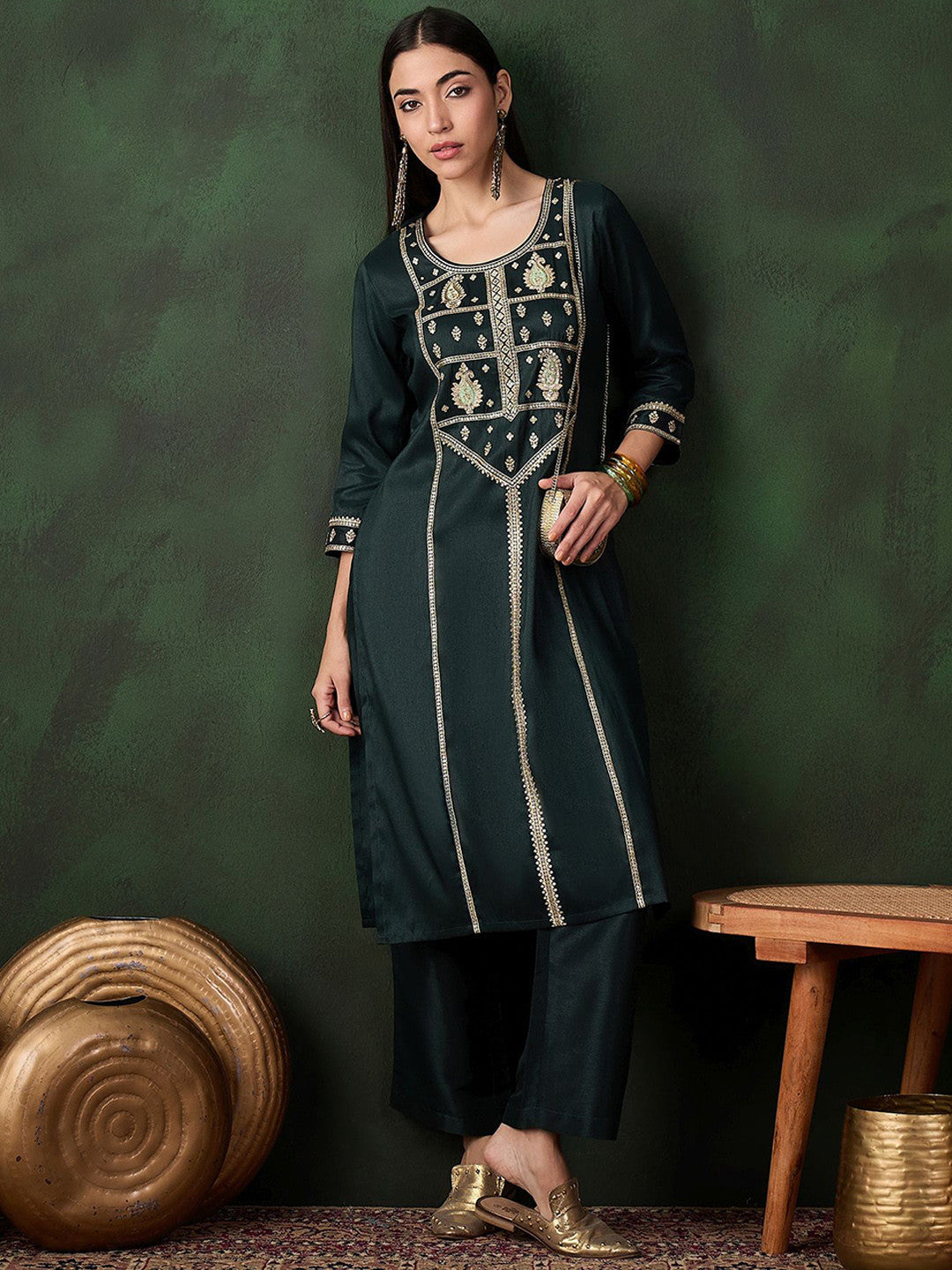 Ethnic Motifs Embroidered Sequinned Straight Kurta With Trouser