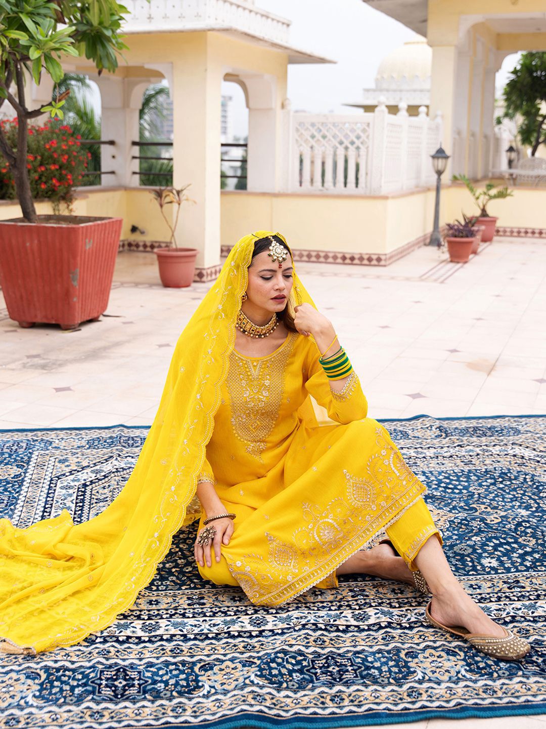 Dhiyona CH Women Ethnic Motifs Embroidered Thread Work Kurta with Trousers & Dupatta