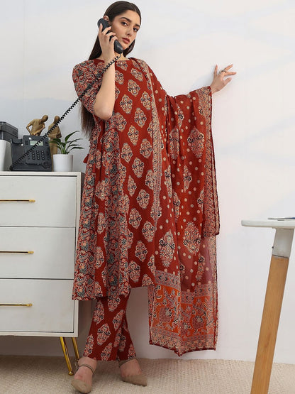 Women Ethnic Motifs Printed Regular Kurta with Trousers & With Dupatta