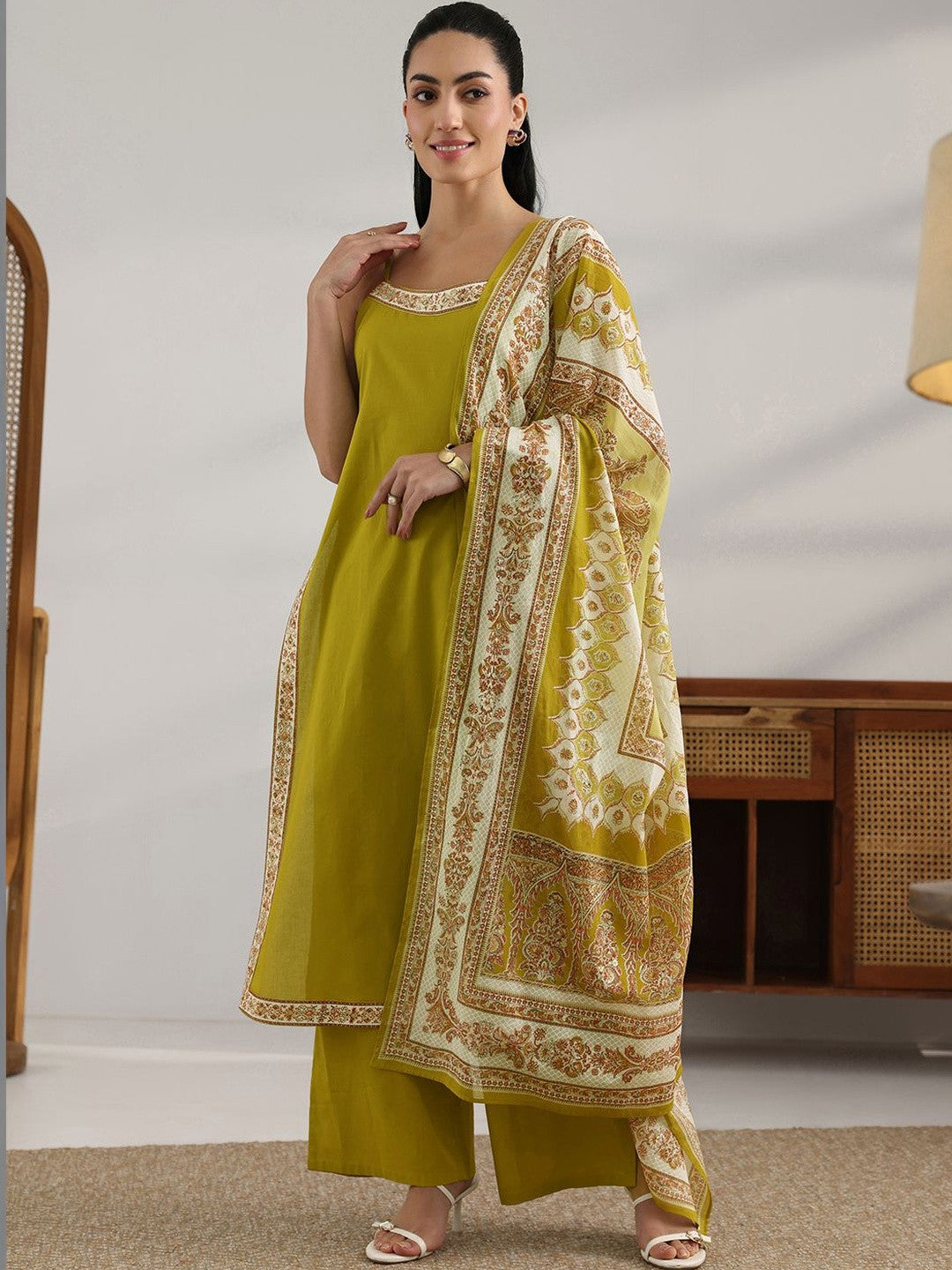 Women Ethnic Motifs Regular Kurta with Palazzos & With Dupatta