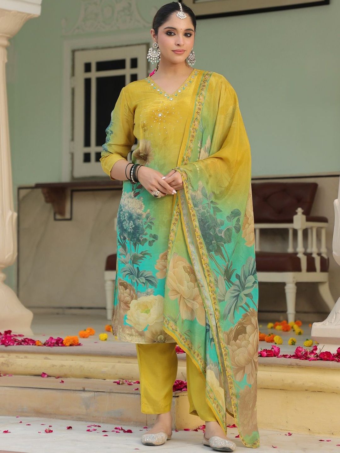 Dhiyona RR Women's Floral Printed Regular Kurta & Trousers With Dupatta