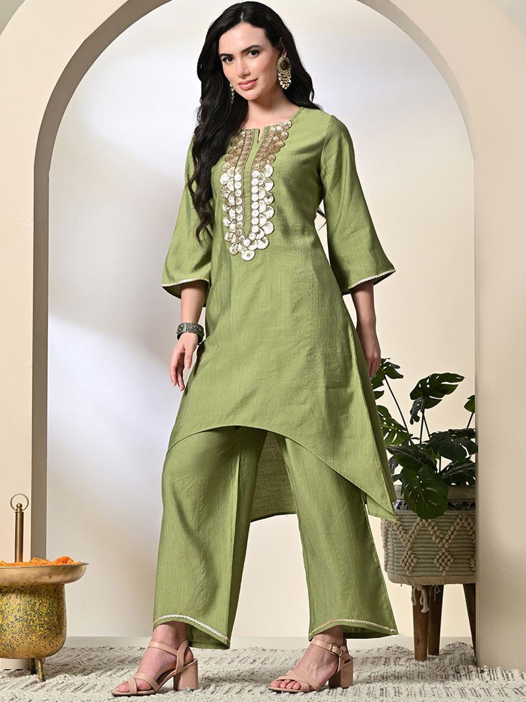 Women Solid Yoke Design Kurta with Palazzo