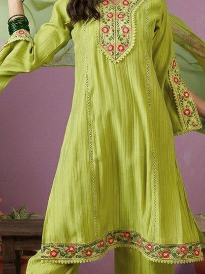 Dhiyona CH Women Floral Embroidered Regular Thread Work Kurta with Trousers & With Dupatta