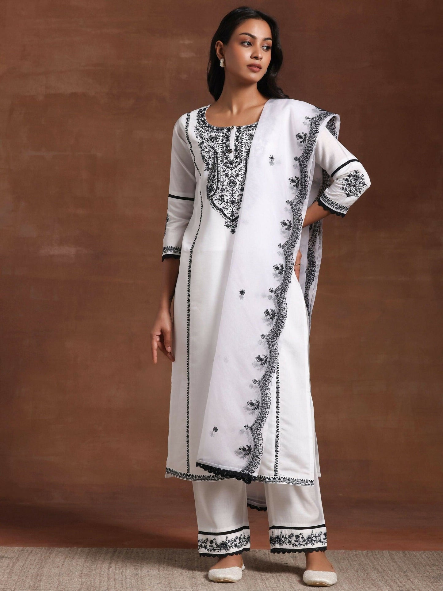 Women's LB White Embroidered Silk Blend Straight Suit With Dupatta