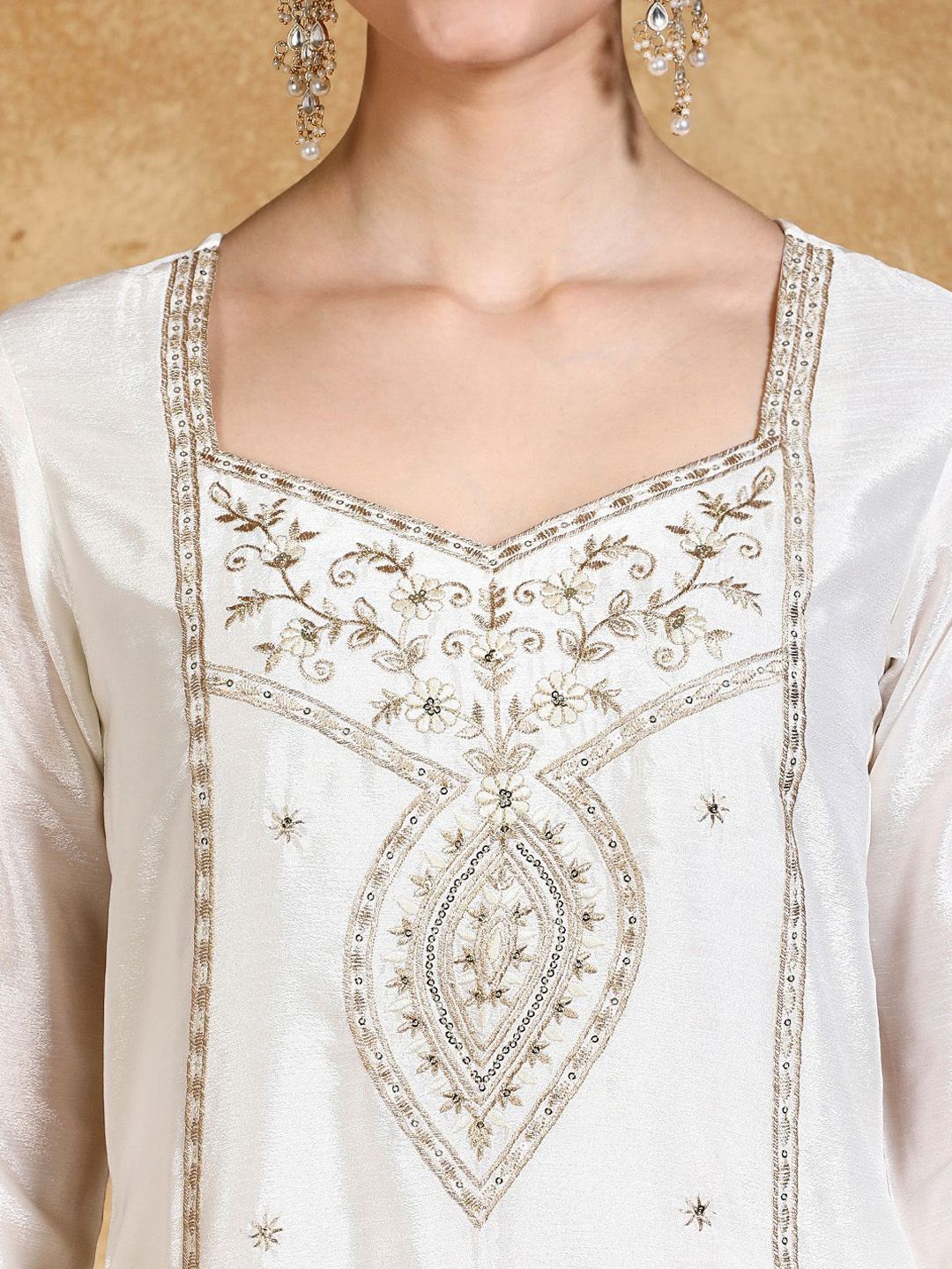 Dhiyona VA Women Floral Embroidered Kurta with Sharara & Dupatta