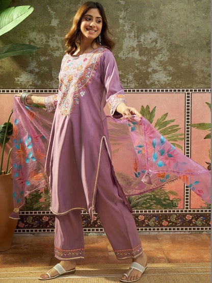 Embroidered Round Neck Kurta & Trousers With Dupatta