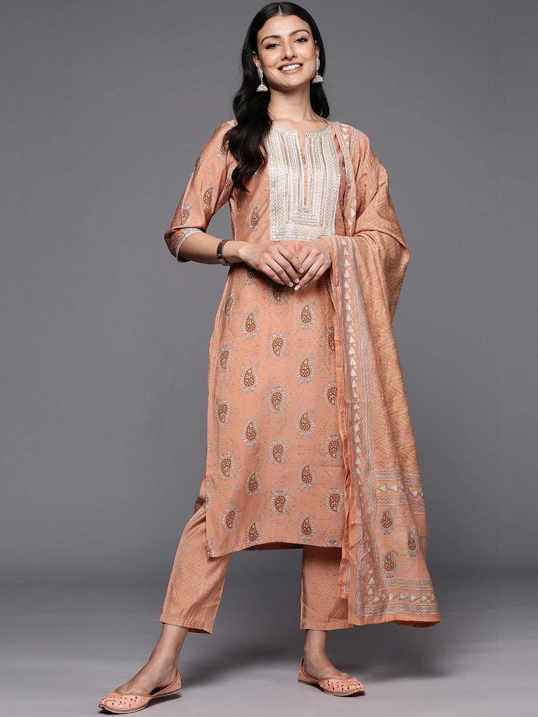 Women Paisley Printed Regular Thread Work Kurta with Trousers & With Dupatta