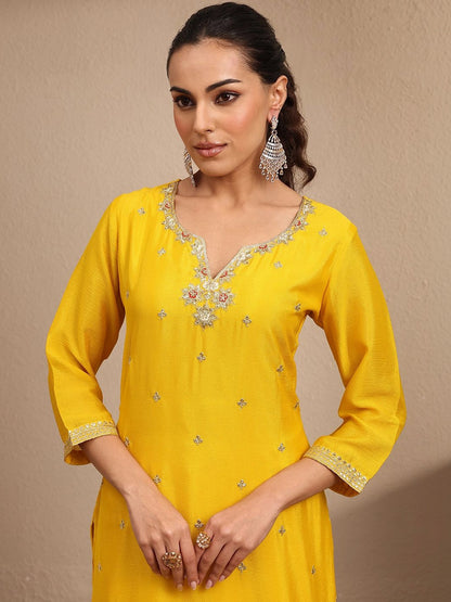 Women Floral Embroidered Regular Gotta Patti Kurta with Palazzos & With Dupatta