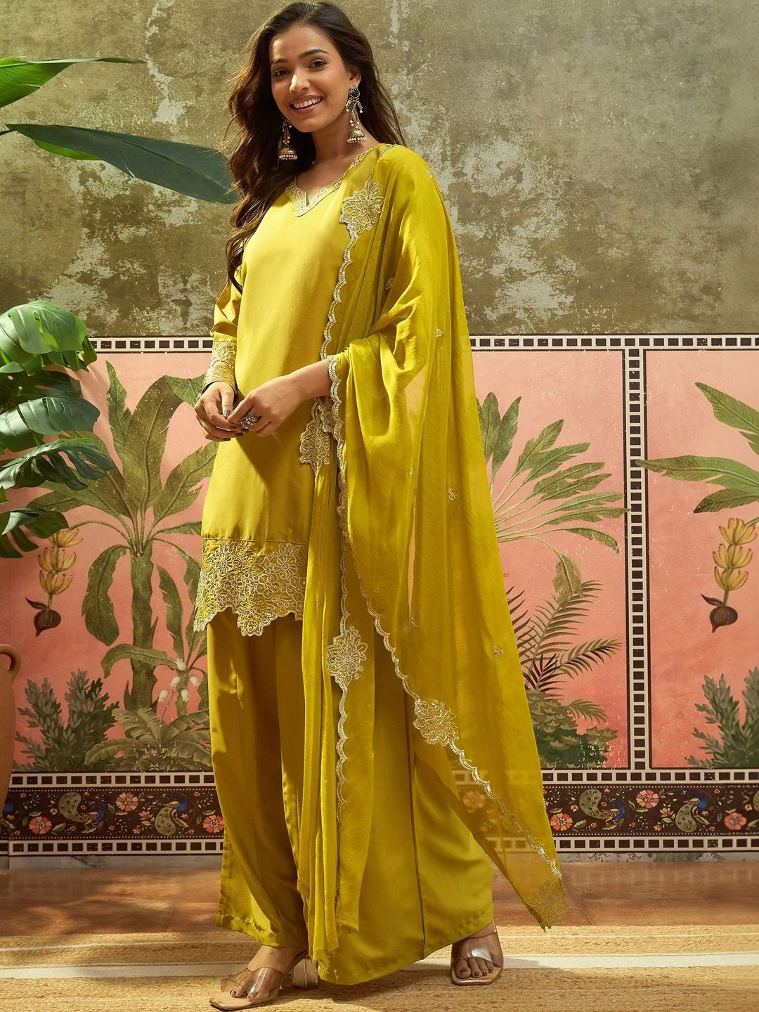 Women Ethnic Motifs Embroidered Regular Thread Work Kurta with Palazzos & With Dupatta