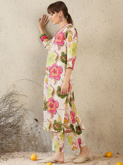 Dhiyona IE Women Printed V-Neck Cotton Top and Trousers Co-Ords