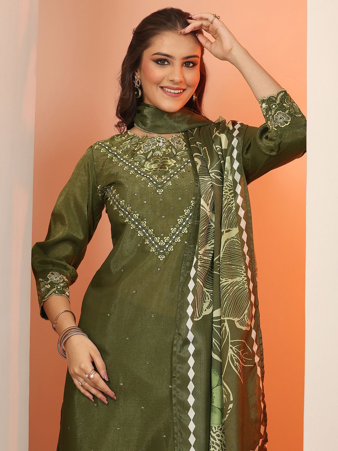 Dhiyona LL Floral Embroidered Round Neck Sequinned Straight Kurta With Palazzos And Dupatta
