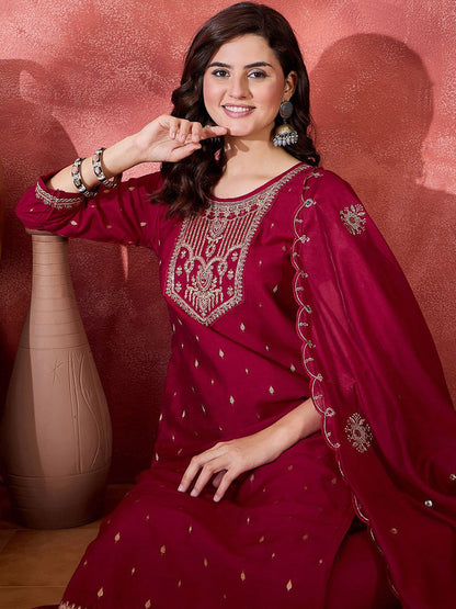 Floral Embroidered Round Neck Sequinned Straight Kurta With Trousers & Dupatta