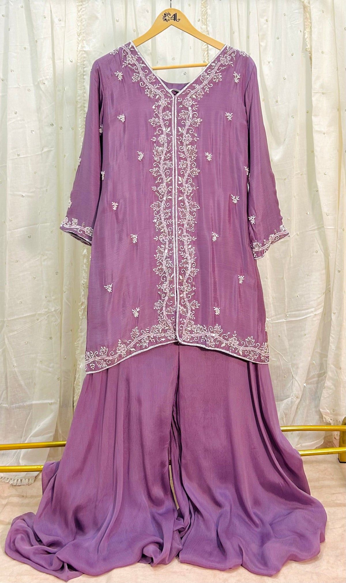 Rasā Lilac Handwork Luxury Set