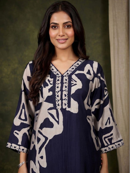 Printed Chanderi Silk V-Neck Kurta & Trousers