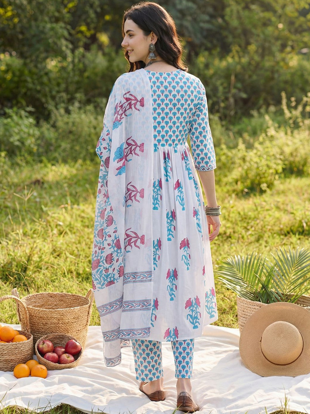 Women Floral Printed Empire Pure Cotton Kurta with Trousers & With Dupatta
