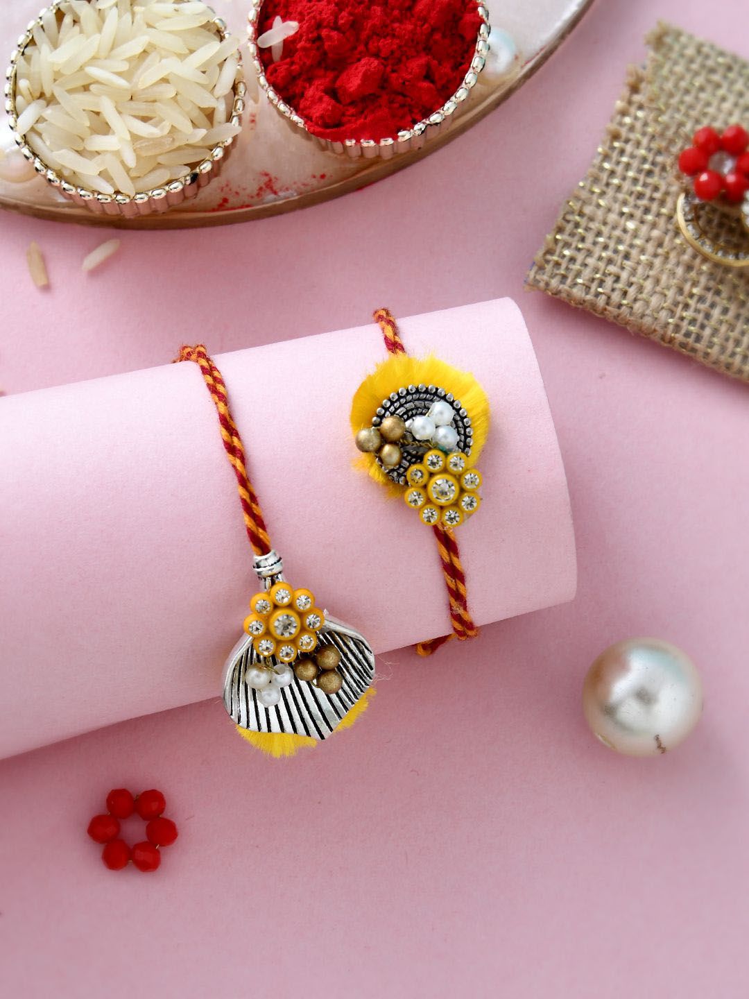 Dhiyona Gold Toned Beaded Bhaiya Bhabhi Thread Rakhis With Roli, Chawal & Greeting Card