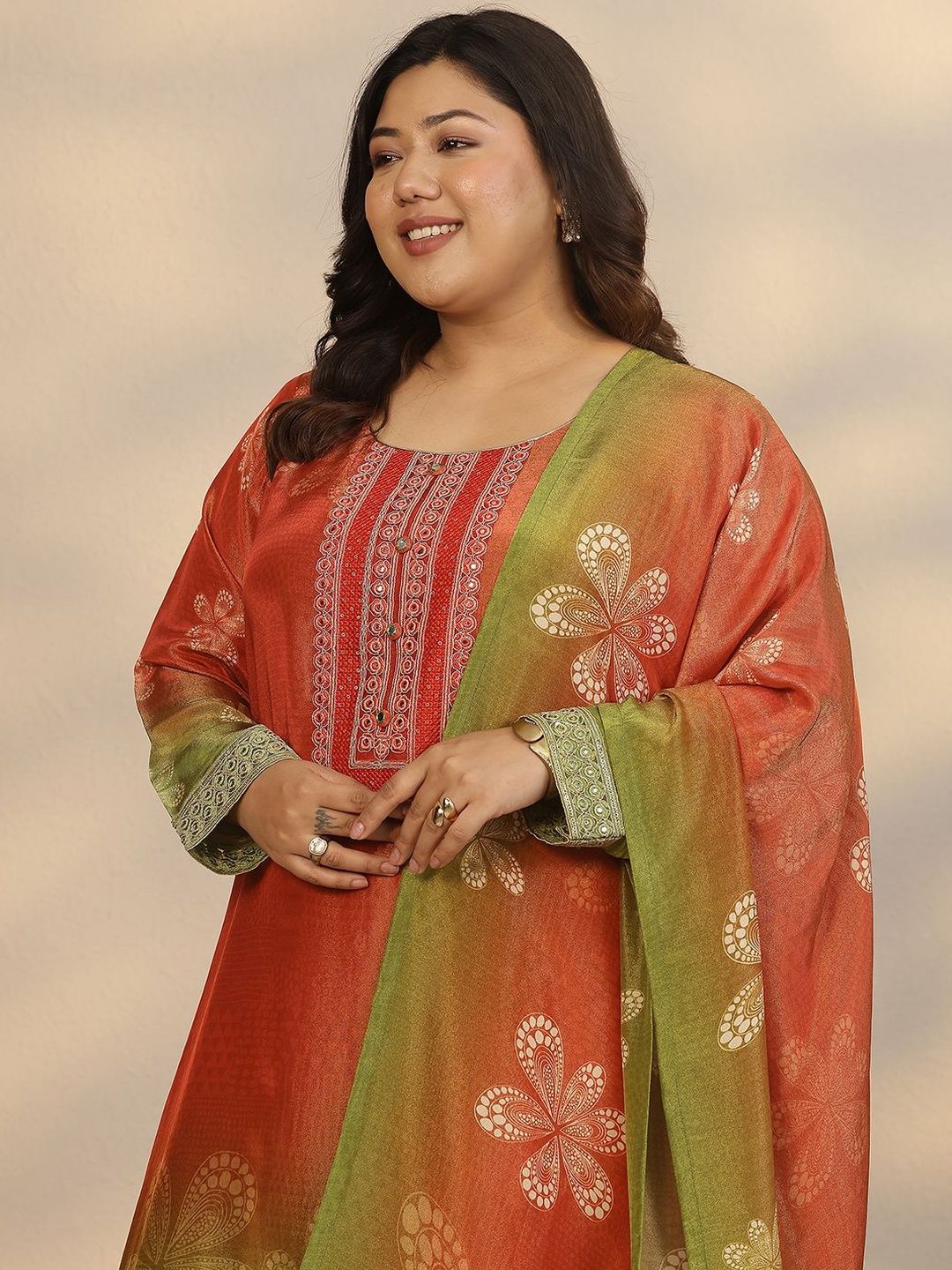 Dhiyona Women's Plus Size Printed Mirror Work Silk Crepe Kurta with Trousers & Dupatta