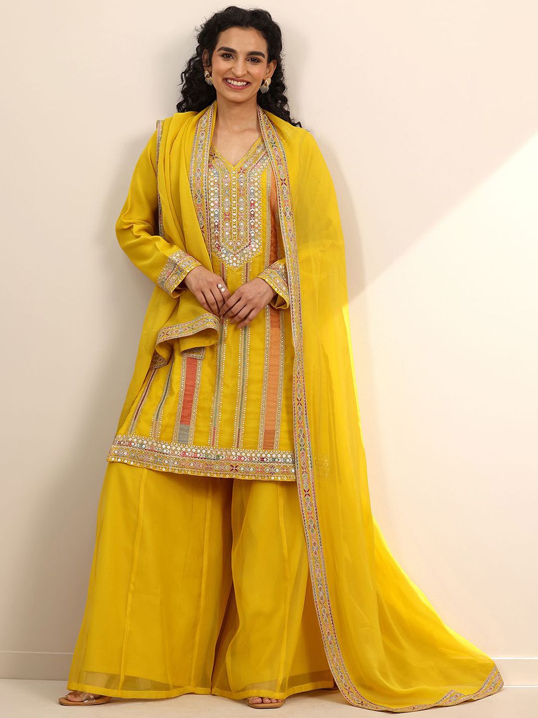 Dhiyona LL Geometric Embroidered Zari Organza Straight Kurta With Palazzos And Dupatta