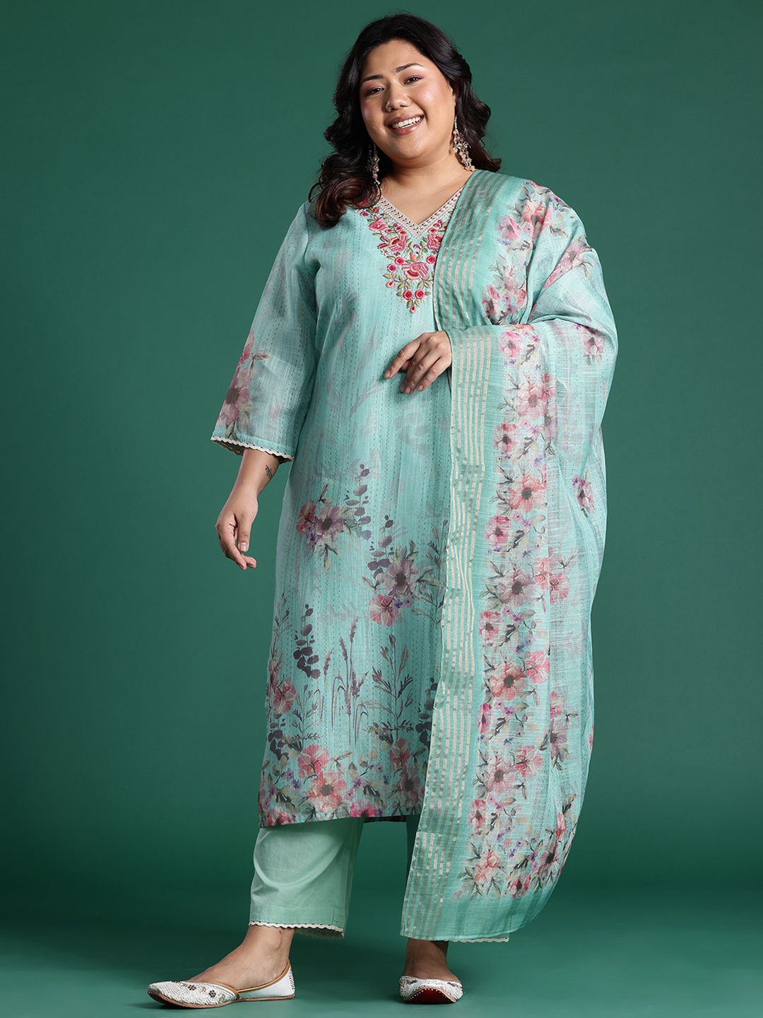 Dhiyona Women's Plus Size Floral Print Regular Thread Work Kurta with Palazzos & Dupatta