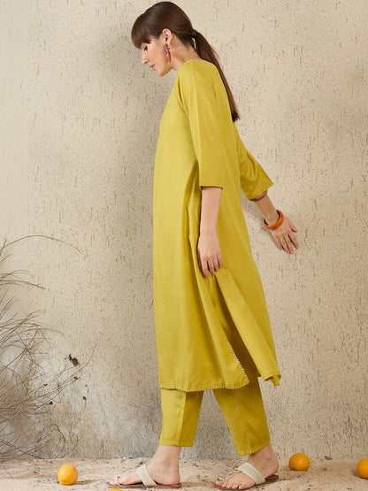Women Pleated Kurta with Trousers