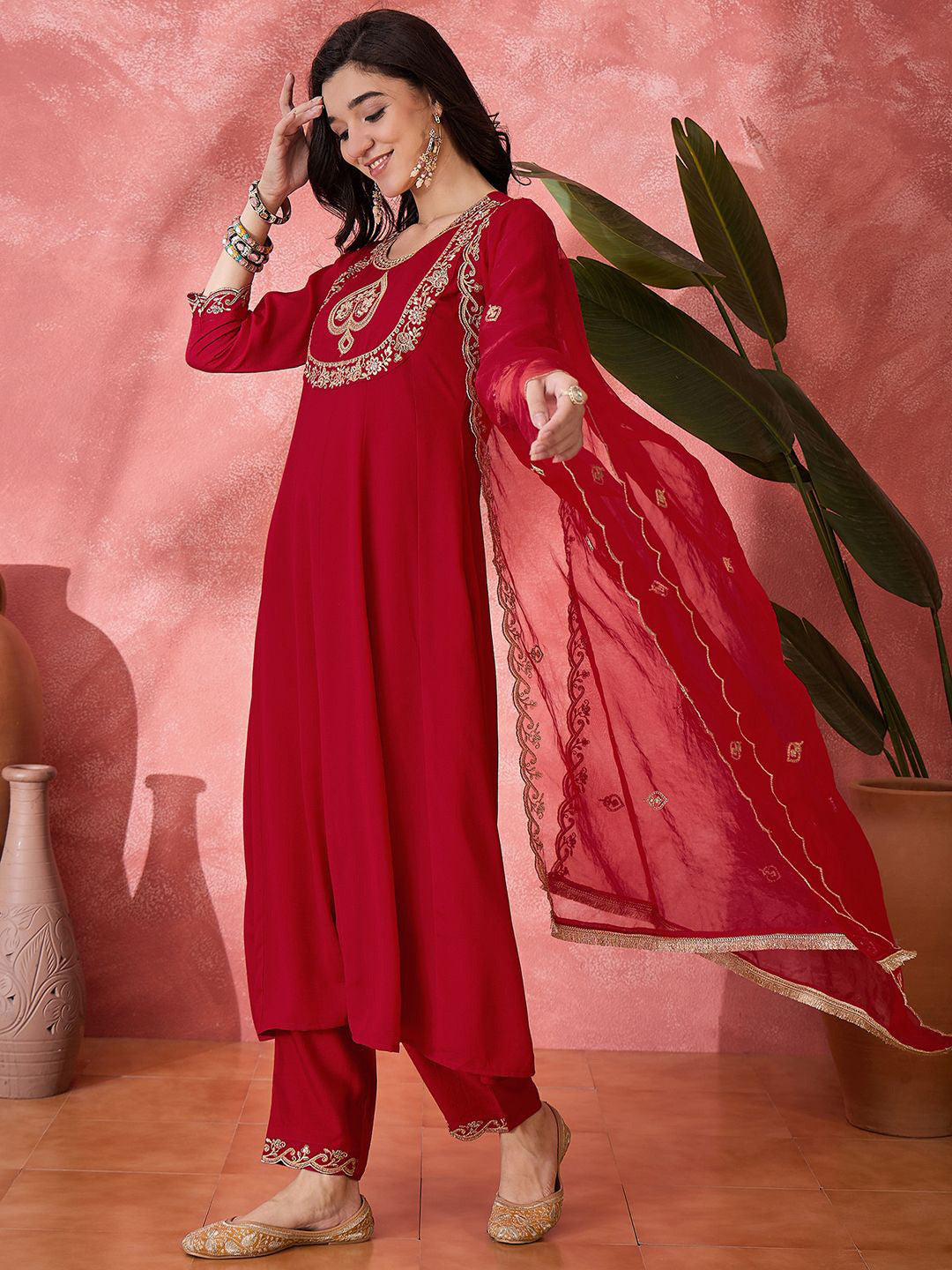 Women Floral Embroidered Kurta with Trousers & Dupatta