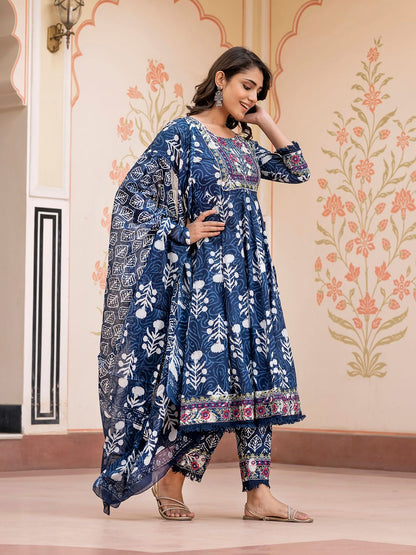 Dhiyona KL Women Floral Printed Regular Pure Cotton Kurta with Trousers & With Dupatta