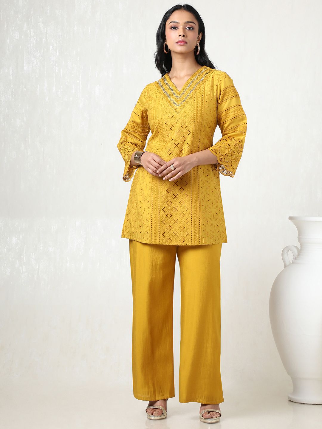 Dhiyona SO Women's Women Embroidered Mirror Work Kurta with Palazzos