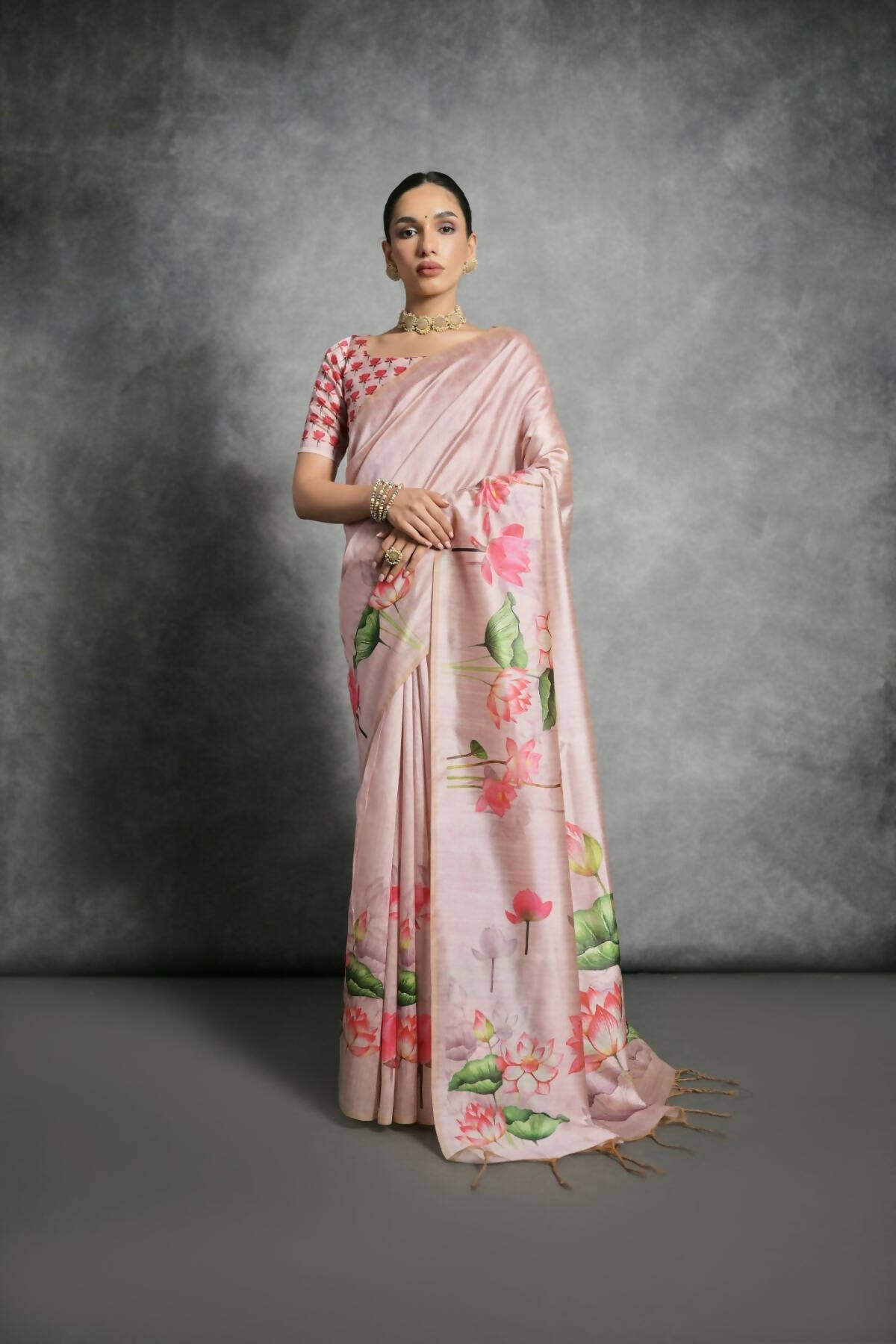 Women Yogita Lotus Pink Saree With Unstiched Blouse