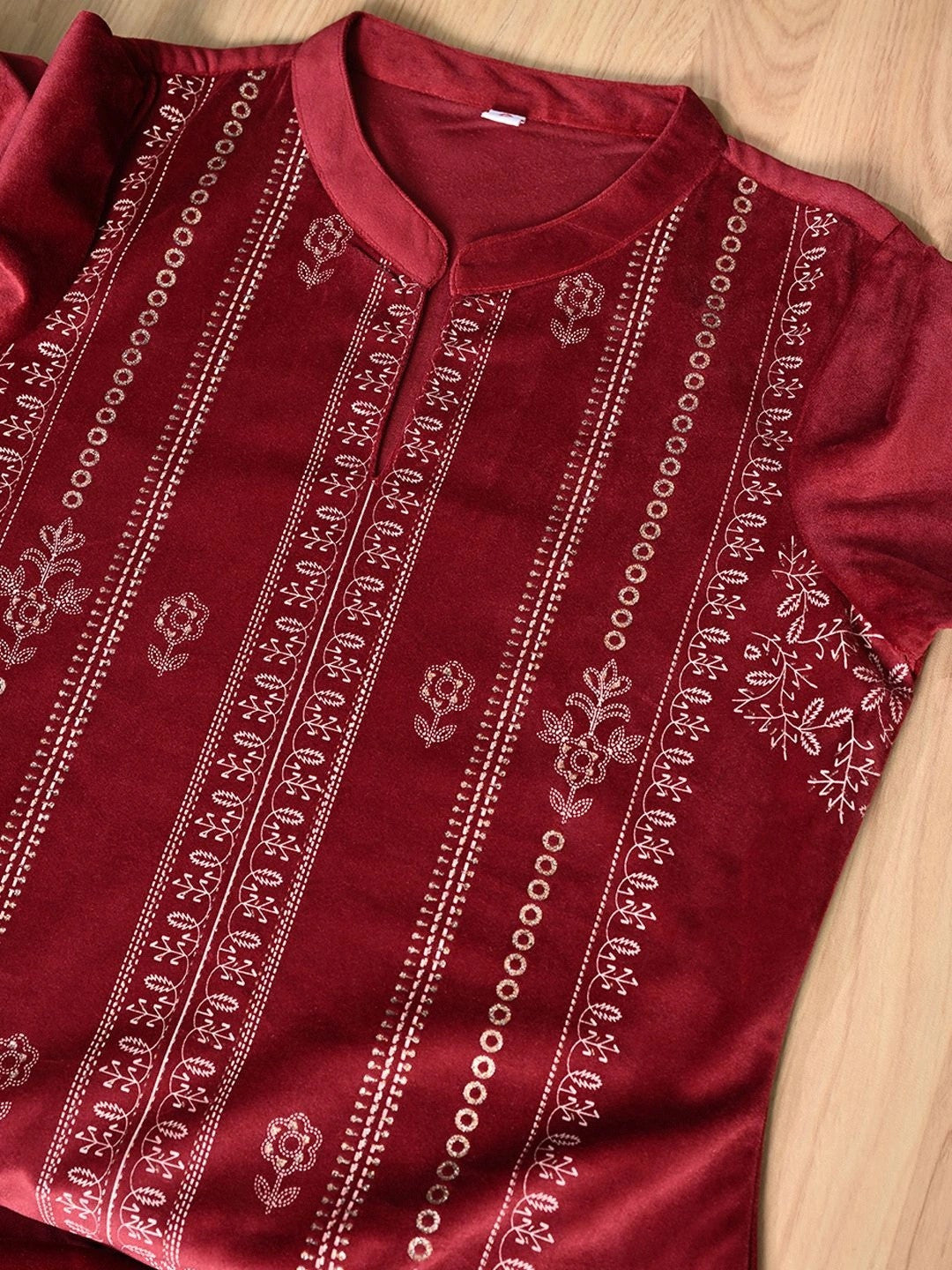 Maroon Floral Printed Winter Velvet Kurta & Trouser With Dupatta