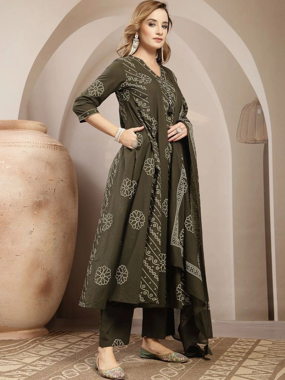 Women Bandhani Printed Regular Kurta with Palazzos & With Dupatta