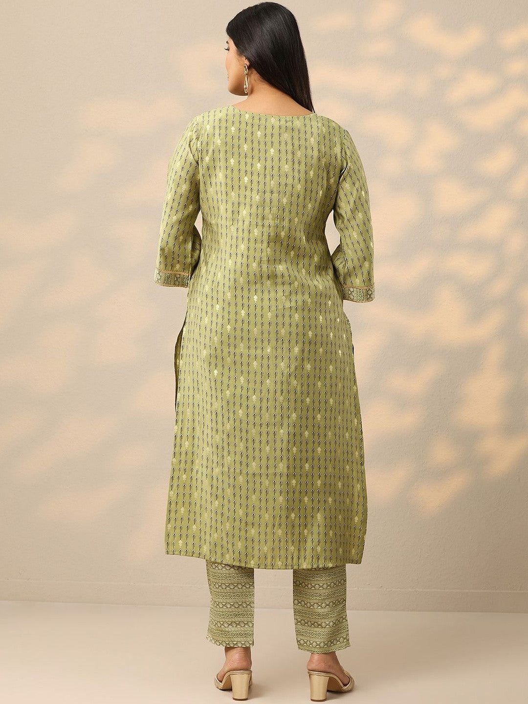Women Printed Regular Thread Work Kurta with Trousers
