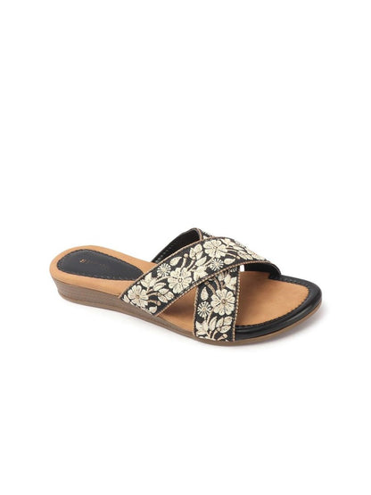 Dhiyona AK Women Embroidered Open Toe Flats