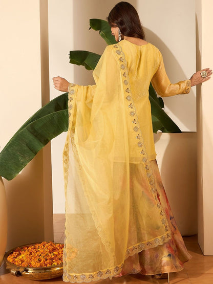 Dhiyona IN Women Crushed Oraganza Silk Embroidered Kurta Set with Dupatta