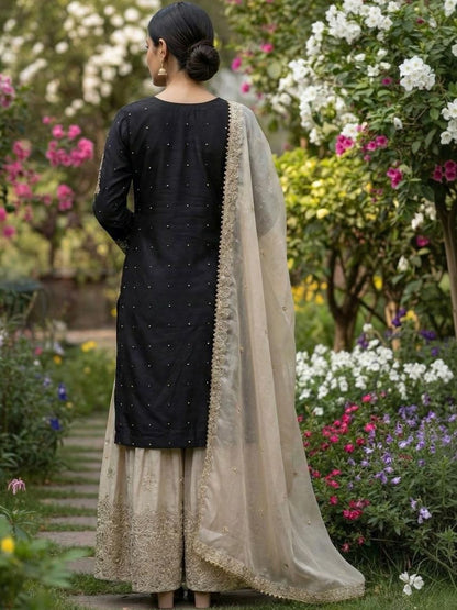 Dhiyona KL Women Ethnic Motifs Embroidered Regular Kurta with Sharara & With Dupatta