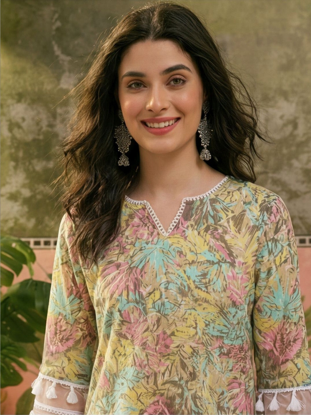 Printed Round Neck Kurta & Trousers