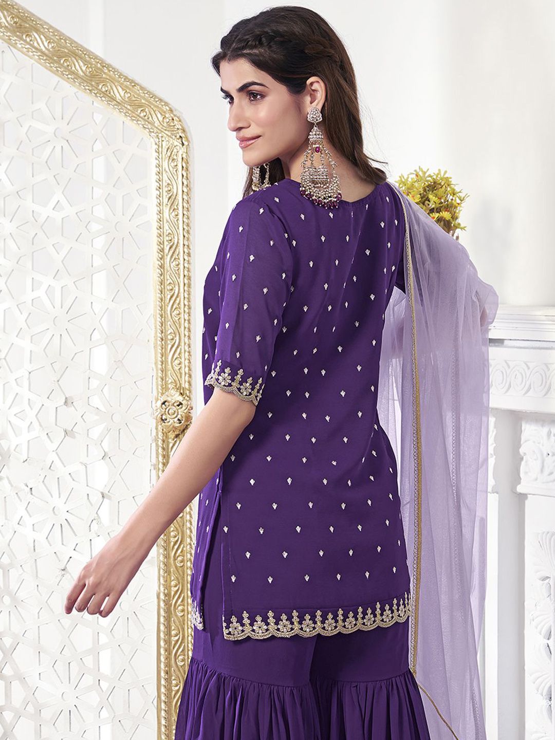 Dhiyona IN Women Floral Thread Sequinned Embroidered Kurta, Palazzos & Dupatta Set