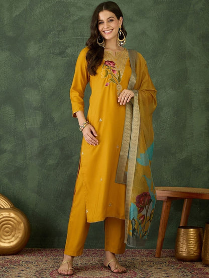 Dhiyona KL Floral Embroidered V-Neck Straight Kurta With Trousers & Dupatta