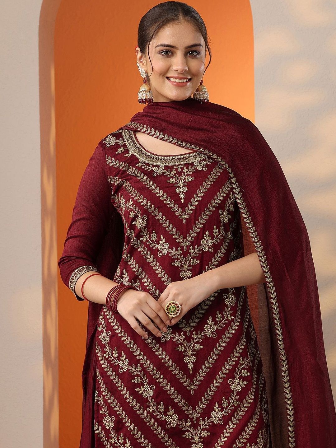 Dhiyona LL Women Ethnic Motifs Embroidered Regular Kurta with Palazzos & With Dupatta