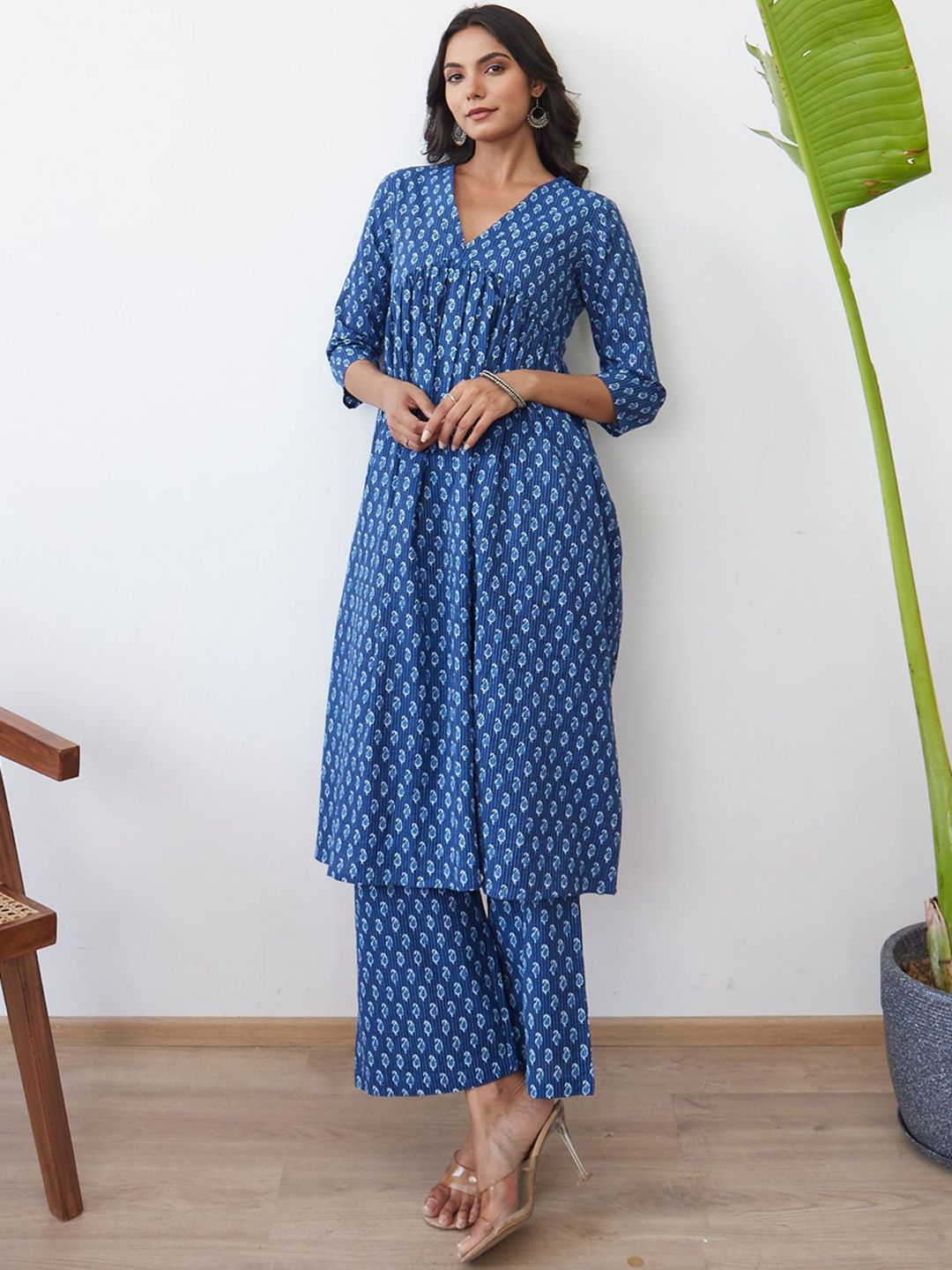 Dhiyona IE Women Ethnic Motifs Printed Empire Pure Cotton Kurta with Trousers