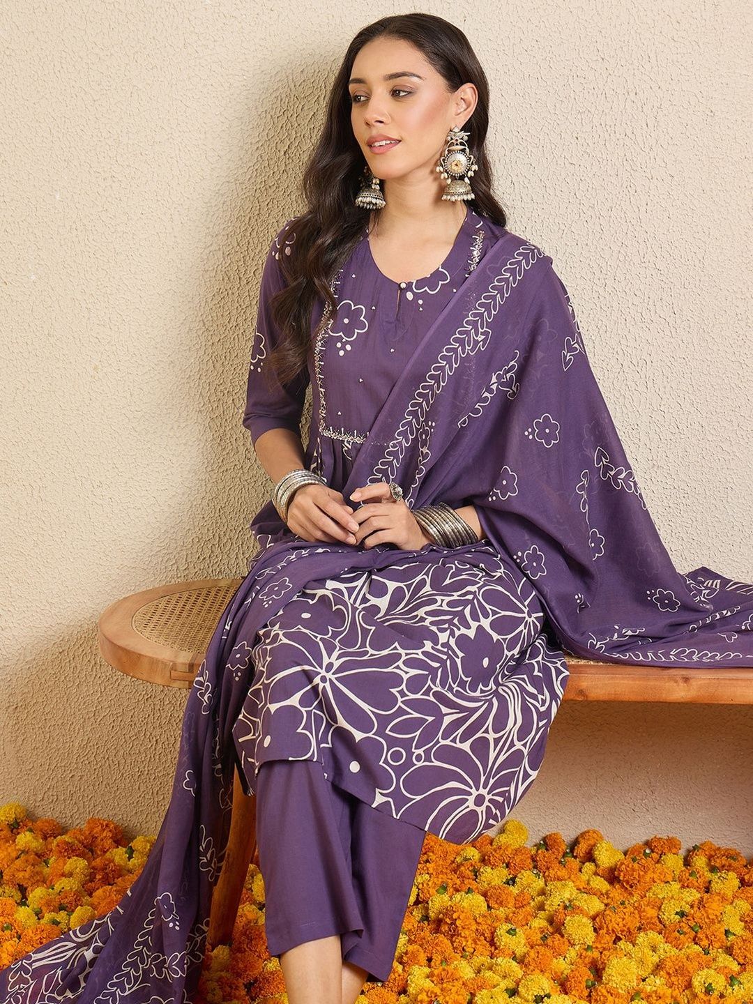Women Floral Printed Panelled Thread Work Pure Cotton Kurta with Trousers & With Dupatta