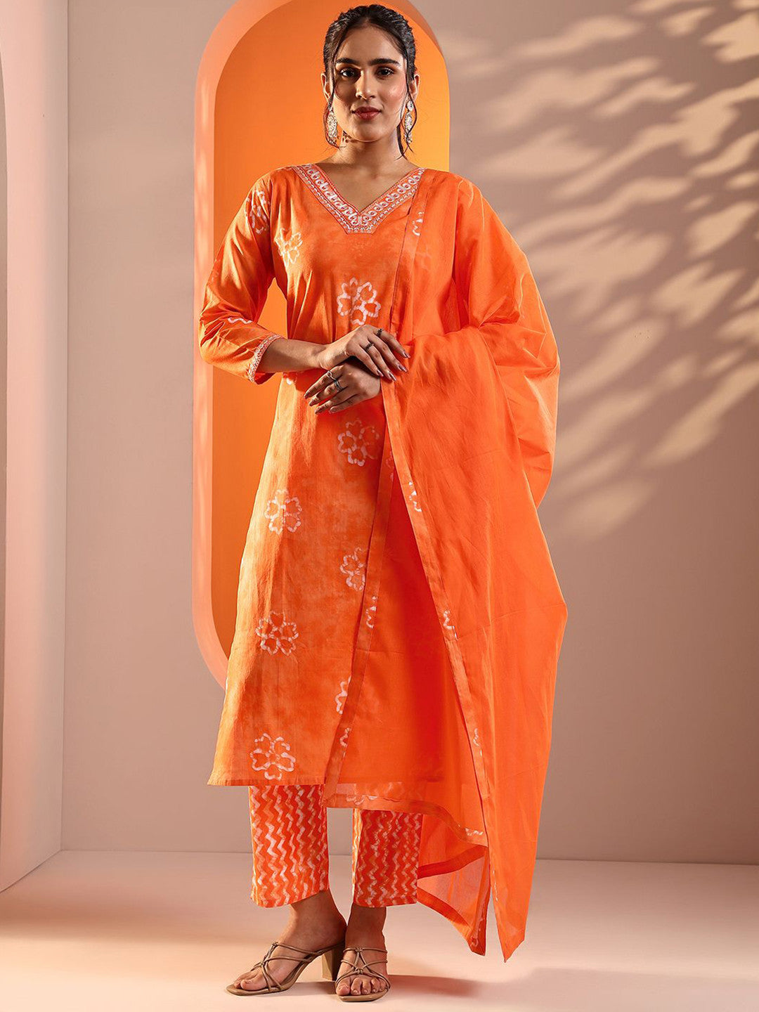 Floral Printed V-Neck Thread Work Straight Kurta With Trousers & Dupatta
